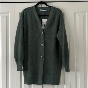 LONG KNIT CARDIGAN
GREEN